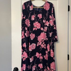 Honey Me Curvy Plus Sized Long Sleeve Shift Dress